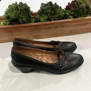 Sofft women’s black leather‎ heeled heels Mary Jane’s size 10 EUC